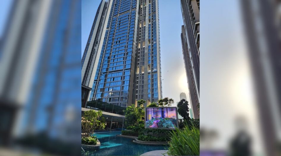 Rustomjee Crown Prabhadevi  Banner